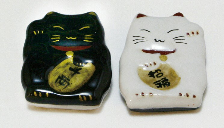 京焼/清水焼 陶器 箸置 福招き猫 2入 紙箱入 Kyo-yaki. Set of 2 Japanese chopstick spoon rest manekineko. Paper box. Ceramic.