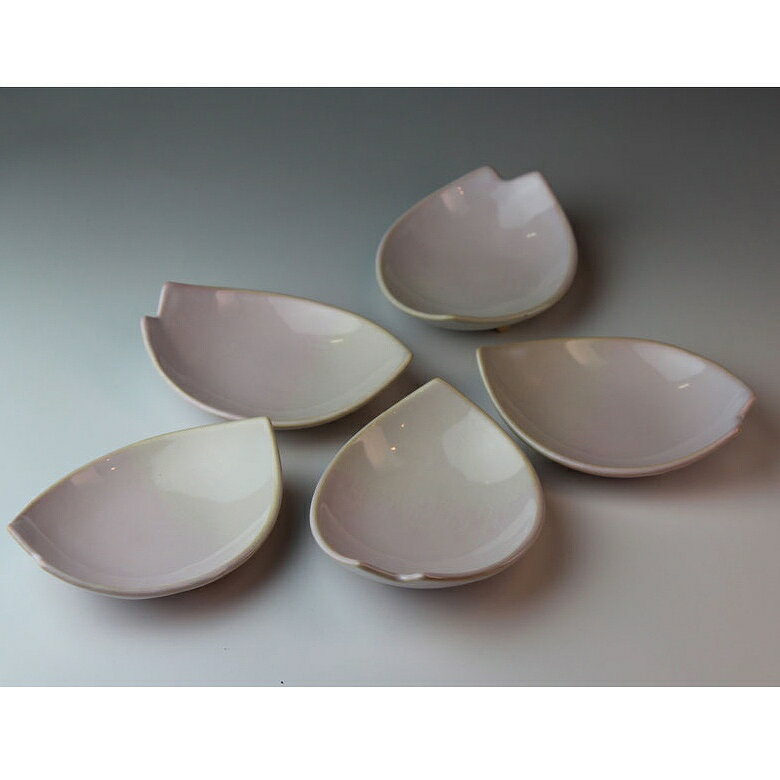 萩焼 桜花銘々皿揃（化粧箱） Hagiyaki 5 small plates made in Japan. Japanese pottery.