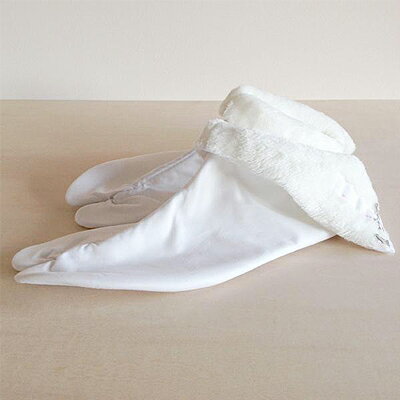 えびす足袋 エビス足袋 ふわモコキャラコ 白 4枚コハゼ 22.0〜24.5 着物 足袋 和装 足袋 冬用 足袋 あったか足袋 最大4℃ 吸湿発熱 保温性 調湿性 超極細繊維 女性用 レディース 男性用 メンズ 【 メール便 】