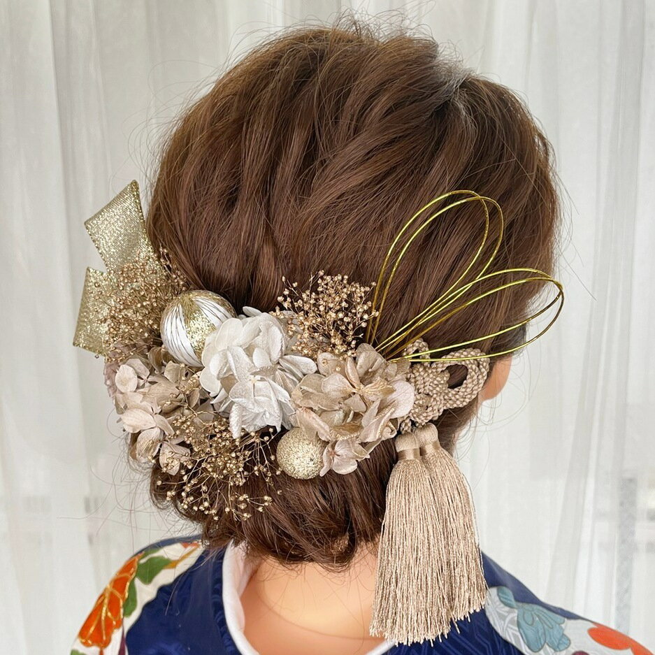振袖の髪飾り|シックな成人式の着物に合う華やかヘアアクセのおすすめ ...