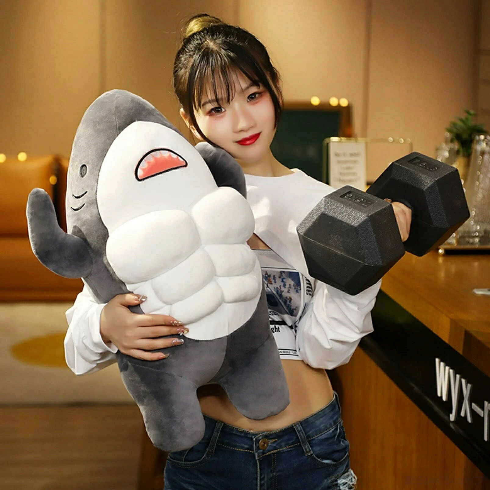 面白い 筋肉サメ ぬいぐるみ 抱きまくら 動物 ふわふわで癒される やさしい手触り お昼寝 お誕生日 記念日 クリスマス バレンタインデー プレゼント キッズ 友達 彼女 多機能 45cm 60