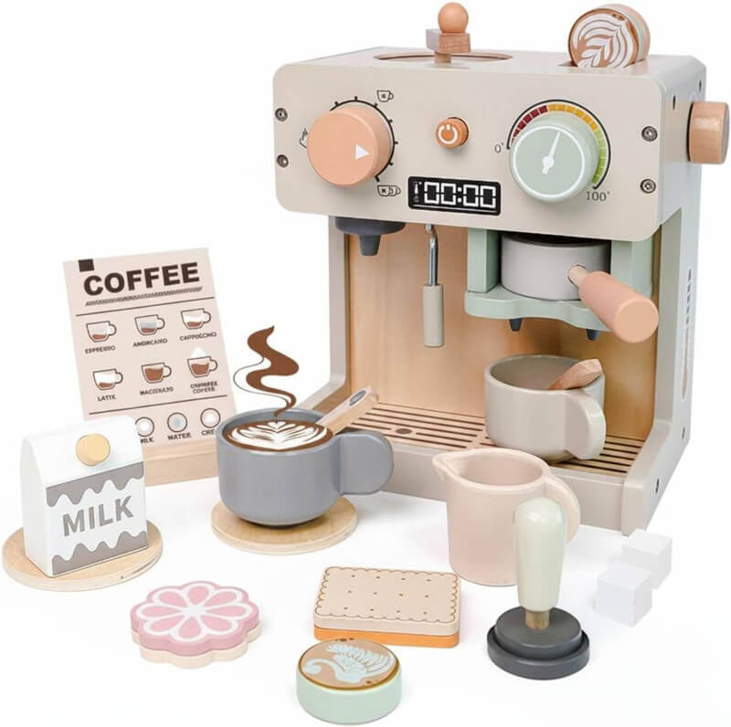 【製品概要】: 木製コーヒーマシンを中心にした子ども向け遊び道具で、カフェの雰囲気をそのまま楽しめるごっこ遊びセットです。 【楽しさの効果】: 役になりきる遊びを通して、想像力や会話のきっかけを育てやすく、家族や友仲間との時間をより楽しくしてくれます。 【遊びの広がり】: ミルク、カップ、スプーン、デザートなどの小物がそろい、飲み物だけでなくスイーツ遊びまで広げられるのがうれしいポイントです。 【遊び方】: つまみを回したり、カップやトッピングを使ったりして、木製ままごとコーヒーセットとして本格的なカフェごっこを演出できます。 【リアルな作り】: ボタンやメーター風のデザイン、抽出口など細かい造形が魅力の木製カフェごっこ玩具で、見た目の楽しさがしっかり感じられます。
