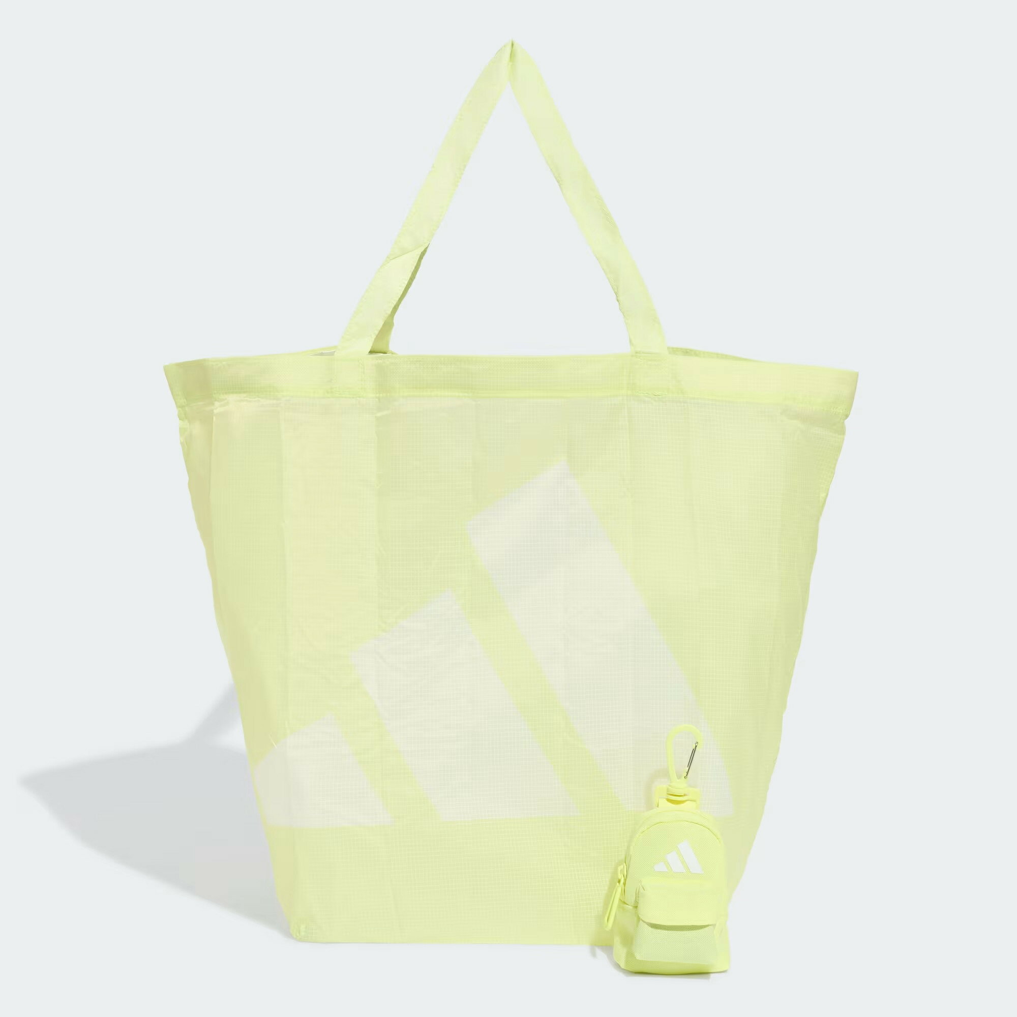 品名：63_パッカブルエコバッグカラー名：Frozen Lemonサイズ詳細：28 cm x 29 cm x 40 cm※商品によってはどうしても若干の誤差が発生してしまいます。　1-2cmの誤差はあらかじめご了承ください。商品の説明：軽量デザインのパッカブルトートバッグ。容量たっぷりでありながら軽量なアディダスのパッカブルバッグは、旅行や毎日の通勤に最適。耐久性に優れたポリエステルの織り地を使用し、長持ちするように作られている。バッグはコンパクトに折りたたむことができ、外出先でも簡単に収納できる。素材・材質：リサイクルポリエステル100%容量：19.4 L洗濯表示：漂白剤を使用しないでください乾燥機を使用しないでくださいドライクリーニングできない製品ですアイロン掛けをしないでください洗濯しないでくださいお手入れ情報：濡れた布でふき取ってくださいバッグ / トートバッグ / マルチバッグ / ショルダーバッグ / エコバッグ / デイリー / クラシック / 通勤 / 耐久性 / 快適 / スポーティー / クラシック / デイリー / バックパック / UW601-KF9736