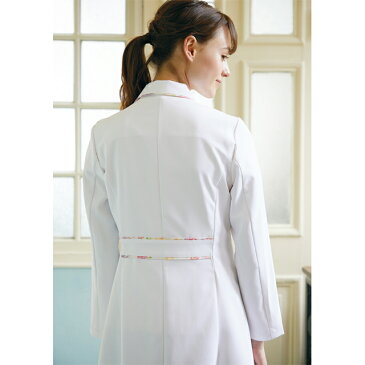 LW102 ローラ アシュレイ 住商モンブラン 診察衣 シングルボタン 女性用 長袖 制菌加工 透け防止 制電 防汚 LAURA ASHLEY MONTBLANC ローラアシュレイ 医療用 医者 医師 女医 ドクター レディース レディス 女子 ドクターコート ジャケット 白衣 可愛い白衣