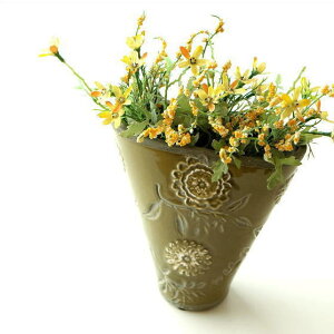 花瓶 陶器 おしゃれ フラワーベース 花器 テラコッタ 素焼き 洋風 花入れ インテリア ベース デザイン 手作り グリーン 緑 口広 口が広い 陶器のミニベース フローラ