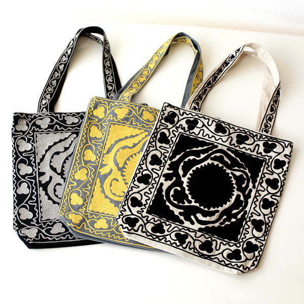 トートバッグ おしゃれ A4 縦 横 マチあり 刺繍 布 綿100 肩掛け 刺繍トートバッグ 3カラーのサムネイル