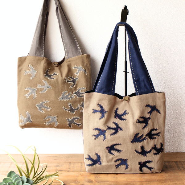 Rakuten - トートバッグ コットン 刺繍 おしゃれ 軽量 かわいい レディース かばん シンプル オシャレ サブバック 内ポケット付き 個性的 軽い デザイン スワロー刺繍トートバッグ 2カラー