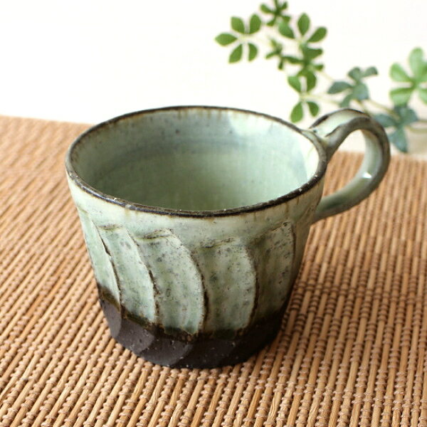 Mug Cup - マグカップ 瀬戸焼 日本製 陶器 灰釉 ソギ模様 黒土 釉垂れ 大きめハンドル おしゃれ 300ml コーヒーカップ 電子レンジ対応 食洗機対応 焼き物 土物 和食器 和モダン Yuragi-彫 マグ 灰釉