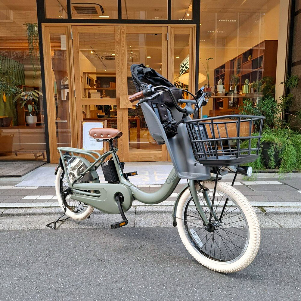 最大5000円クーポン配布中【クリームタイヤ厳選カスタム】Gyutto CROOM F DX(ギュ...