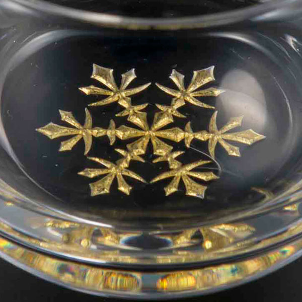 ガラス製猪口杯 雪の結晶(本金箔加工）GOLD LEAF CYOKO