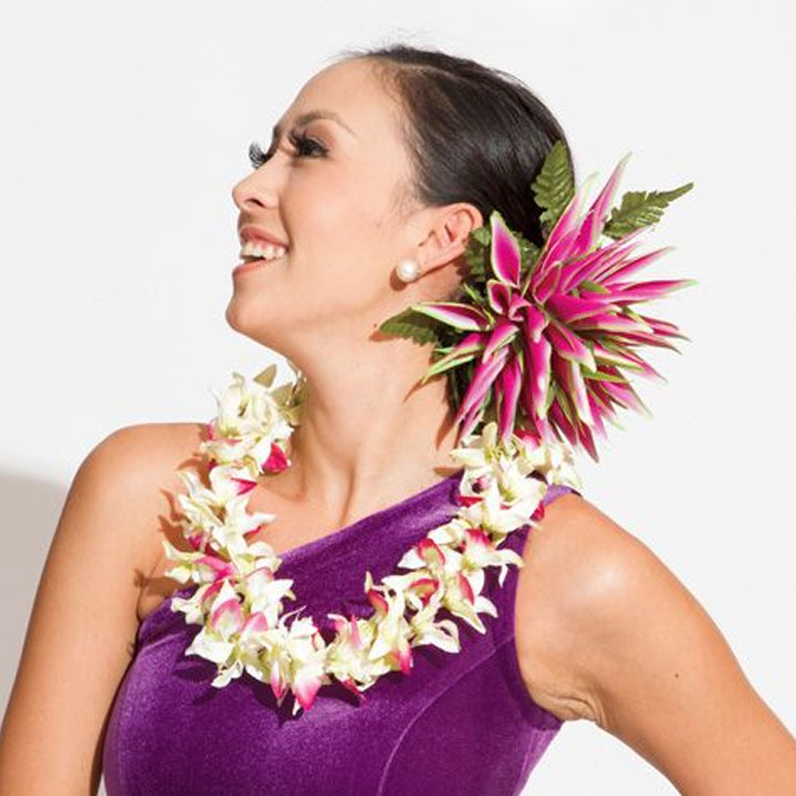 Halekipa(ハレキパ)のヘリコニアの花が咲き誇るヘアクリップ ヘリコニアヌイクリップ [YCKZ0324-6026] フラダンス フラ クリップ ヘアクリップ 髪飾り 花 ヘリコニア 大きめ ピンク レッド イエロー 赤 黄色 華やか 目立つ ステージ ステージ衣装 衣装小物｜アングル2
