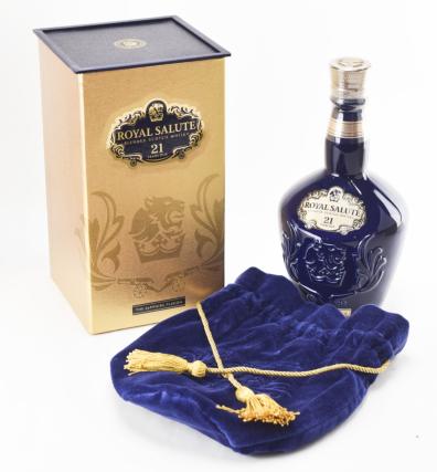 【未開栓】ロイヤルサルート ROYAL SALUTE 21年 青 陶器 美品 700ml 箱付 【中古】