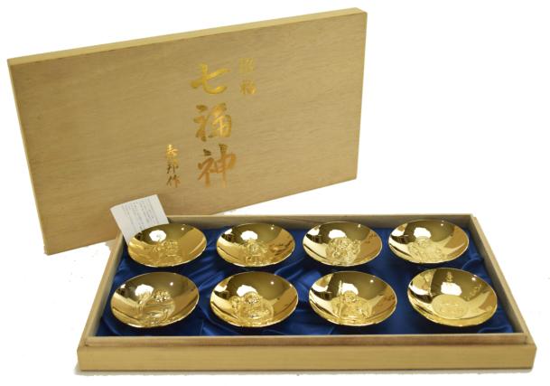 【中古】【美品】SHICHIFUKUJIN 未使用保管品 招福 七福神 金杯 24KGP 金メッキ 春邦作 記念品 8点セット ゴールド その他