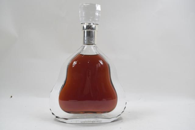 【未開栓】ヘネシー HENNESSY リシャール 現行品 バカラ 700ml コニャック 最高級 付属品なし 送料無料 【中古】