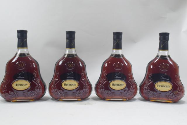 【未開栓】ヘネシー HENNESSY XO 黒キャップ 700ml コニャック ブランデー 現行品 4本セット 送料無料 【中古】