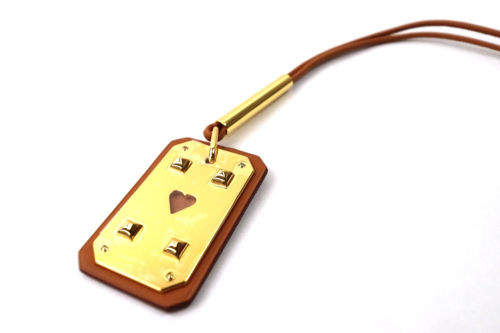 Rakuten - 【中古】【美品】HERMES エルメス アス・ドゥ・クールGM　ネックレス　Y刻印