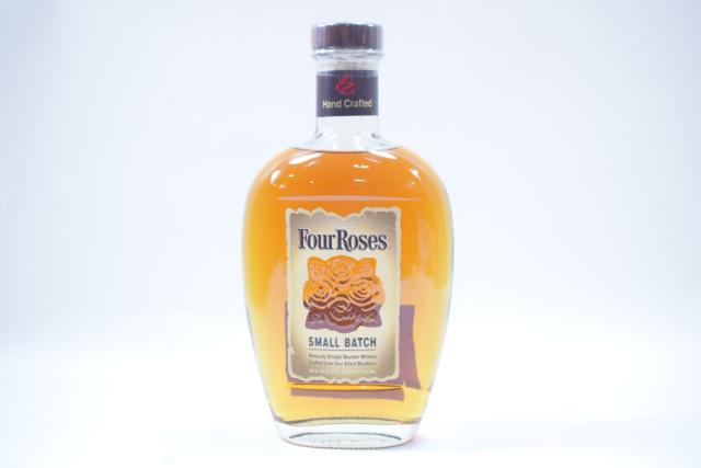 【未開栓】 フォアローゼズ FOUR ROSES スモールバッチ 750ml 【中古】