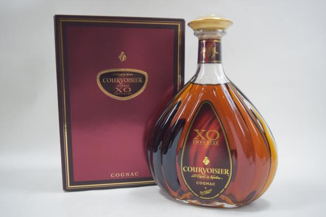 【未開栓】クルボアジェ COURVOISIER XO インペリアル 700ml 箱付 【中古】