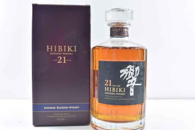 【未開栓】響 HIBIKI 21年 サントリー ブレンドウイスキー 700ml 箱付 【中古】