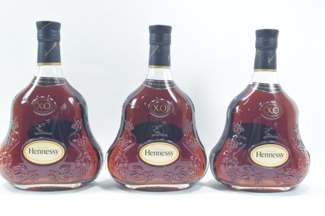 【未開栓】ヘネシー HENNESSY XO 黒キャップ 700ml 現行品 コニャック ブランデー 3本セット 送料無料 【中古】