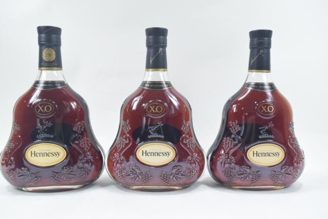 【未開栓】ヘネシー HENNESSY XO 黒キャップ 700ml 3本セット 【中古】