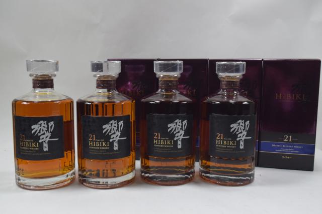 【未開栓】サントリー ウイスキー 響 HIBIKI 21年 箱付 700ml 4本セット 希少 品薄 送料無料 【中古】