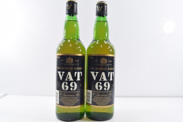 【未開栓】VAT69 バット 69 スコッチ ウイスキー 700ml 2本セット 【中古】