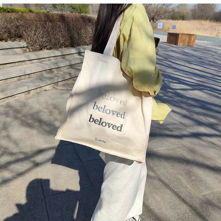 ★キャンバス生地英文字刺繍入りエコバッグ　トートバッグ　ファッション雑誌 母の日　キャンパストート トートバッグ バッグインバッグ キャンバス トート大容量 軽量 バッグ レディース マザーズバッグ