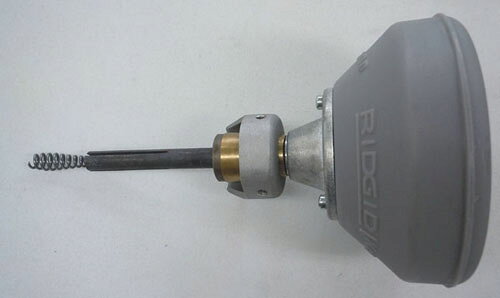 型番EA340RA-8 商品説明●旧EA340RA、旧RA-1用アダプター付ケーブル●ケーブルサイズ…φ8mm×7.6m●10〜40mmの排水管清掃に最適。●重量…3.6kg ★注意事項★商品画像に複数商品が載っており、番号やアルファベットが記載されている商品がございます。その場合は、「商品番号の末尾」に記載されている番号やアルファベットの商品のみが納品されます。ご注意ください。※上記に関する返金・返品対応は受け付けません。