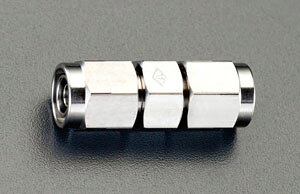 型番EA425FC-6 商品説明●材質…SUS316●使用流体…空気、水、薬品●使用温度…空気：−65〜260℃、水：0〜100℃●チューブ外径…6mm●チューブ内径…4mm●使用圧力はチューブ使用圧力に準拠する。 ★注意事項★商品画像に複数商品が載っており、番号やアルファベットが記載されている商品がございます。その場合は、「商品番号の末尾」に記載されている番号やアルファベットの商品のみが納品されます。ご注意ください。※上記に関する返金・返品対応は受け付けません。