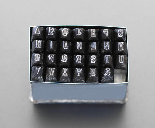 【ポイント10倍】12/1はワンダフルデー！2.0mm 英字刻印セット