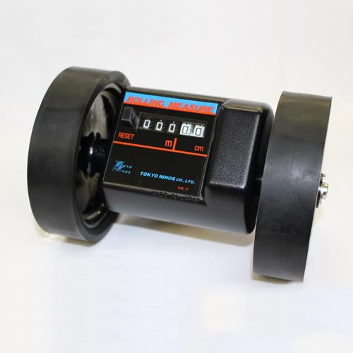 型番EA714CB-22 商品説明●測定範囲…1cm〜1km●目盛…1cm●車輪径…φ100mm●重量…480g●車輪…2輪●回転方向…正回転●最大速度…40m/分●始動トルク…60gf・cm●ローリングメジャーIRシリーズ●機械、製品等に取り付けて長さを計測します。●サイズ…φ100×155mm ★注意事項★商品画像に複数商品が載っており、番号やアルファベットが記載されている商品がございます。その場合は、「商品番号の末尾」に記載されている番号やアルファベットの商品のみが納品されます。ご注意ください。※上記に関する返金・返品対応は受け付けません。