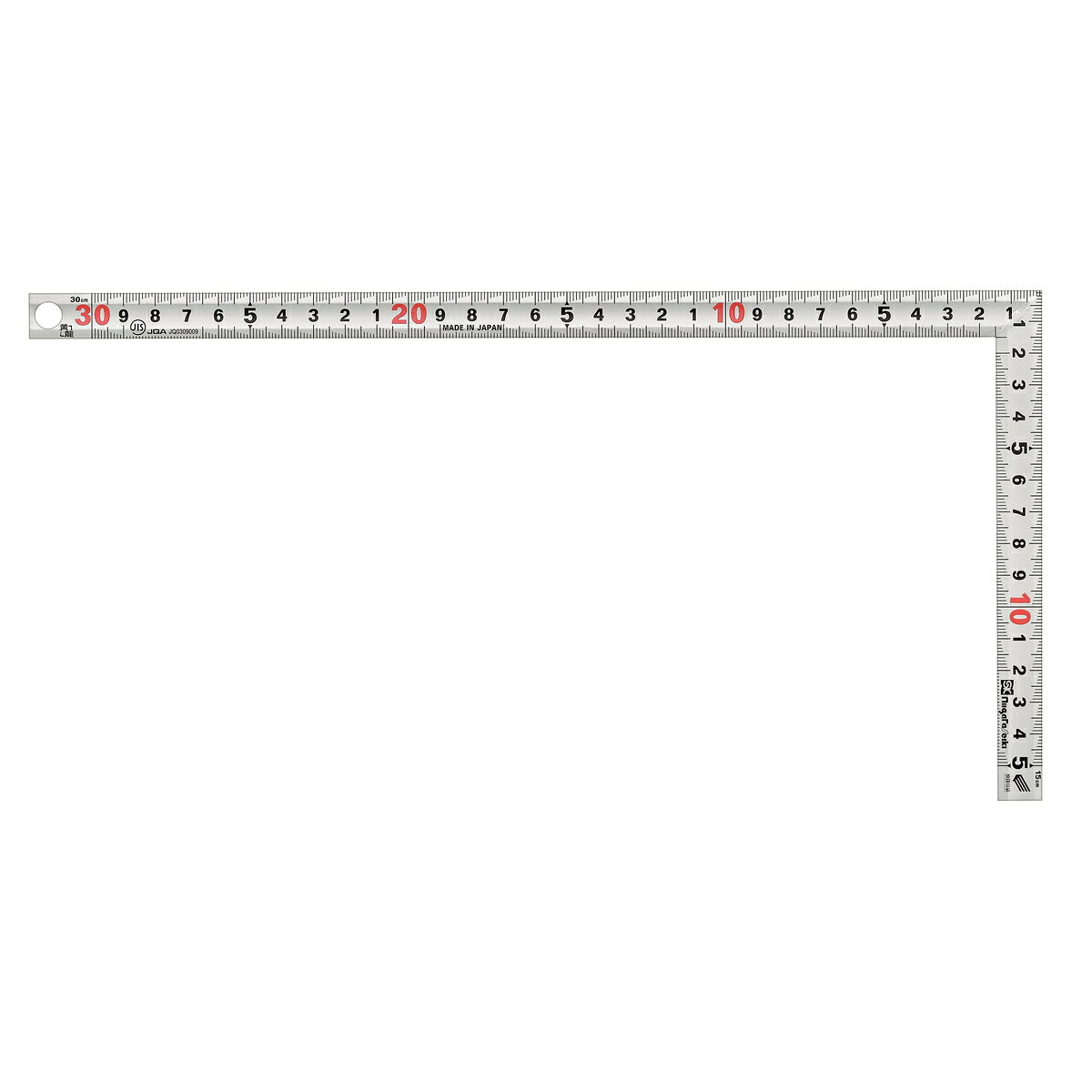 JANコード 4975846662933 キャッチコピー ●寸法測定、直角確認に。 商品説明 ●対象物にフィットしてケガキやすい角部同厚タイプです。●1mm単位の目盛が見やすい階段状目盛です。●数字が大きく見やすい、くり返し数字です。●高所作業に最適なセーフティロープ取付穴付です。●JIS認証品です。 注意事項