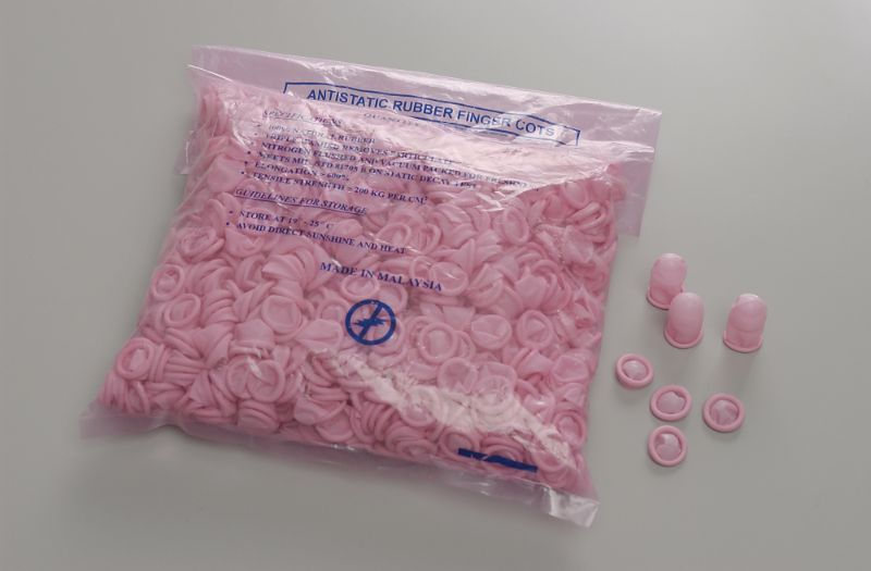 【★ポイント5倍★】楽天スーパーSAIL(3/4~3/11)　コクゴ 天然ゴム製静電防止指サック S（1000本入） 1000本入 S