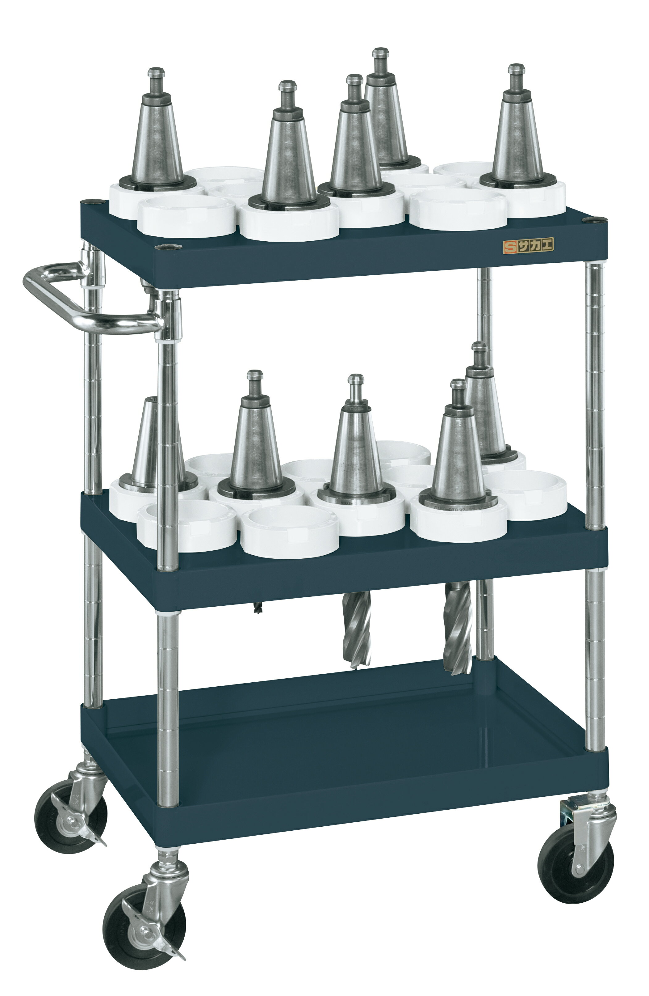 型番CSP22YRAD 商品説明ボルトレスで組立簡単。棚板を逆さにするだけで、皿型・フラット型と組み替えることができます。安価で耐久性に優れるゴム車を採用。大切な刃物を安心・安全に保管できます。 商品説明ボルトレスで組立簡単。棚板を逆さにするだけで、皿型・フラット型と組み替えることができます。安価で耐久性に優れるゴム車を採用。大切な刃物を安心・安全に保管できます。 仕様●外寸：W600×D400×H880mm●均等耐荷重：150kg●本体色：ダークグレー●質量：20kg●キャスター：100φゴム車●段数：3(内UT50棚2段)
