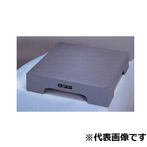 型番HJK-500X500 商品説明【仕様】 ●仕様面の大きさ×高さ：500x500x75mm ●天厚（mm）：15 ●側厚（mm）：12 ●リブ厚（mm）：10 ●リブ本数：2×2 ●重量（kg）：55 ●機械仕上：0、057 ケガキ台として使用されます