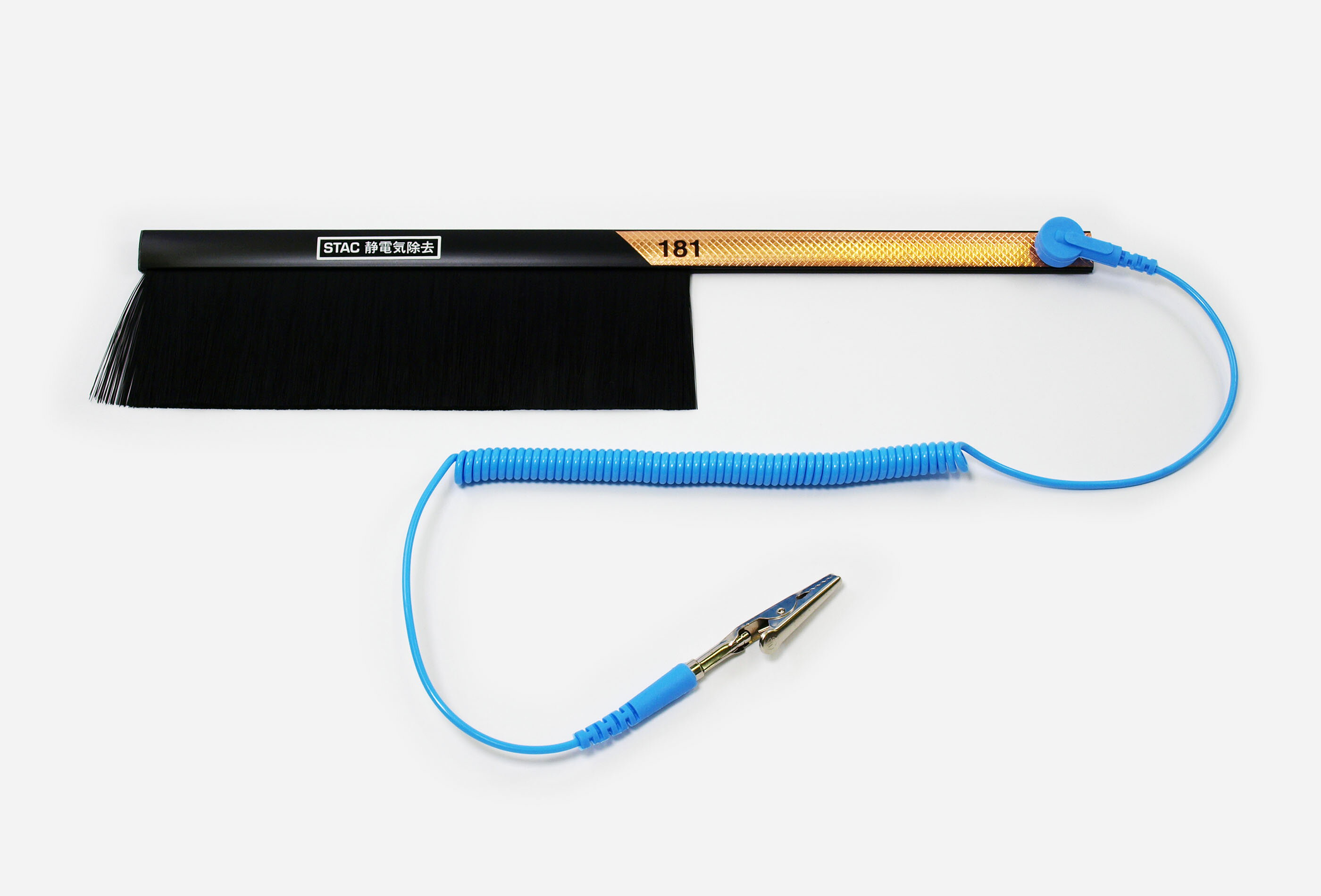 型番STAC181 商品説明【特長】 半導体関連工場、機器組立工場、クリーンルーム等での除電作業に。 プラスティック柄にグランドコードを接続してアースにできます。（接続用金具付） 連続した作業や作業手袋をした現場にも最適です。 【仕様】 ブラシ有効長（mm）：180 毛丈（mm）：50 全長（mm）：310 線径（mm）：0.15 抵抗値：10?(Ω・)