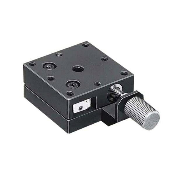 型番SRS-1 特徴【特長】 30mm×30mmサイズの安価なX軸方向の移動ユニットです。 0.5mmピッチの送りねじにより微調整が可能です。 カメラ、センサなどの位置決め用途に広く利用いただけます。 【仕様】 ステージ面（mm）：30X30 移動機構/送り方式：送りねじP＝0.5mm 移動量（mm）：±5 移動量/ツマミ1回転（mm）：0.5 移動ガイド：ボールスライド 移動精度（mm）：真直度0.01 耐荷重（N）：9.8 備考受注生産のため受注後キャンセル不可