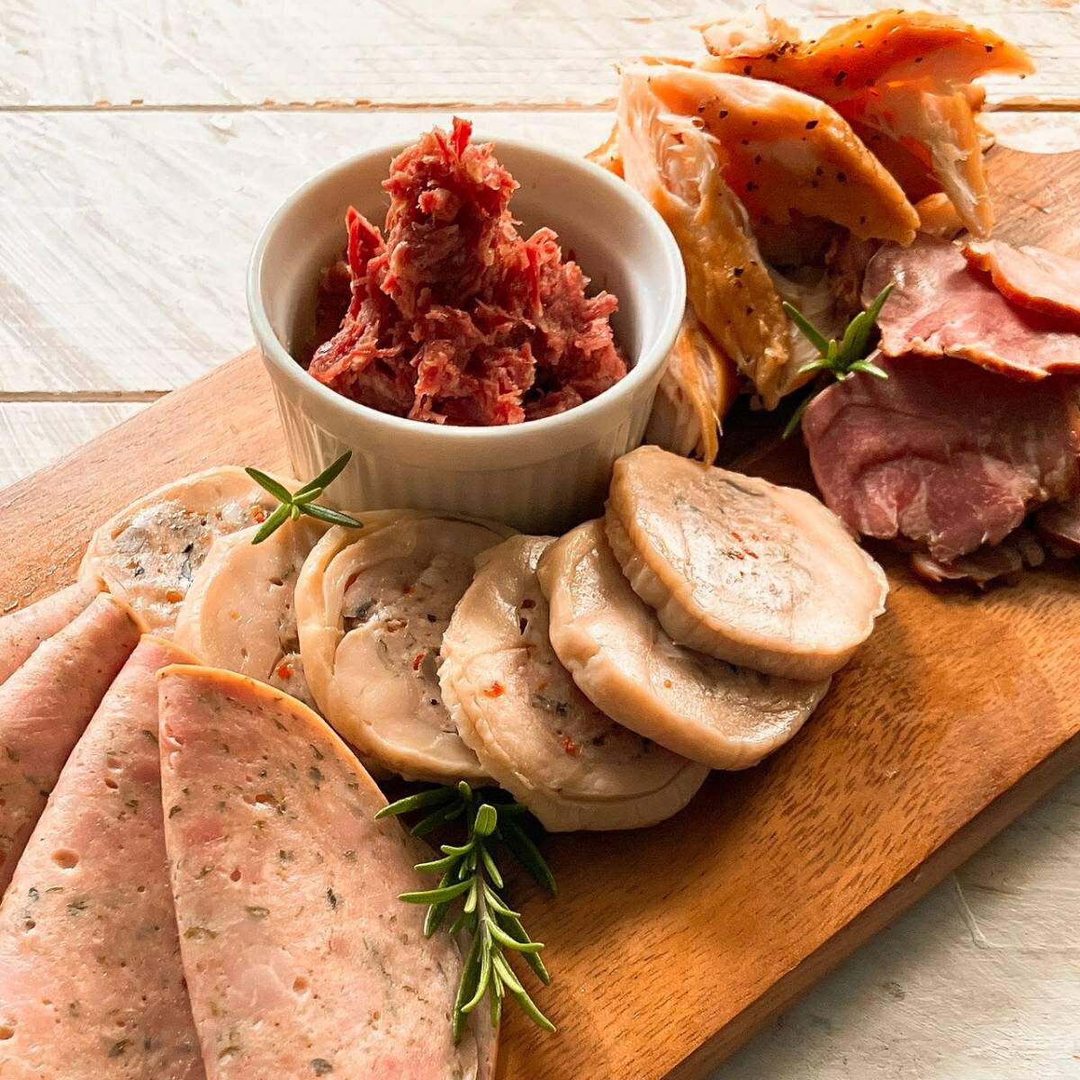 熟成 肉 熟成肉 ハム おつまみ ギフト プレゼント 贈り物 ちょい飲みセット ビールにぴったり おつまみ 家飲み お酒のおつまみ 贈り物 ちょい飲み コンビーフ スモーク 加熱不要 2人前【送料無料】ハム工房ジローのサムネイル