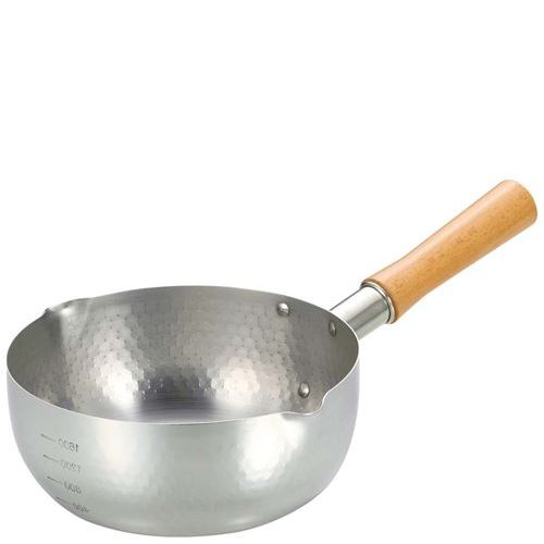 商品情報商品名：ステンレス 煌六花(こうりっか)雪平鍋 22cm KRY－22メーカー型番：2006330JANコード：4978770287043入り数：1サイズ(外形寸法mm)：外径：235(底径：150)サイズ(内形寸法mm)：φ220 深さ：90重量：685g材質：16-0ステンレス 天然木 18-8ステンレス電磁調理器：200V製造生産国製造物を生産した国：日本特記事項電池で動くか：No有害な物質や危険物・または消防法・航空法上で危険物として規制されていますか？：NO商品について●電磁調理器は勿論、あらゆる熱源に適合。●越後の職人が生み出した技で作り上げた雪平鍋。●天然木で安心感のあるハンドル持ち手。使い込むほどに手になじむ。●鎚目仕上げ●目盛付配送料について【ご注意】画面上の色はブラウザやご使用のパソコンの設定により実物と異なる場合があります。