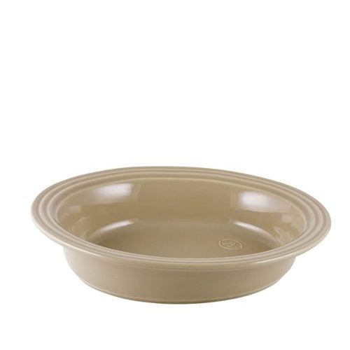 商品情報商品名：アポーリア オーバルベーキングディッシュ 27cm ベージュ 123027053メーカー型番：7291930JANコード：-入り数：1サイズ(外形寸法mm)：270×220×H70サイズ(内形寸法mm)：215×170×H55重量：1010g材質：陶器オーブン：○レンジ：○洗浄機：○商品について●直火でのご使用は出来ません●フランス・ブルターニュ発。高品質で鉛やカドミウムを含まない天然素材のみで製造した体に優しいオーブンウェア配送料について【ご注意】画面上の色はブラウザやご使用のパソコンの設定により実物と異なる場合があります。