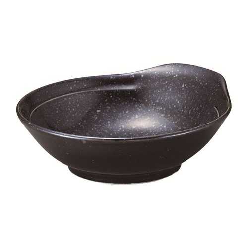 ■商品説明■商品名：GY082 黒御影 呑水メーカー：桐井陶器メーカー品番：GY082お届け数：1サイズ：13.2×12.5×H4.4cm容量：-素材：磁器原産国：日本製【配送料について】【ご注意】画面上の色はブラウザやご使用のパソコンの設定により実物と異なる場合があります。