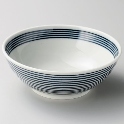 商品情報商品名：せせらぎ5.5ボールメーカー型番：261-339(旧型番：270-338)品番：525943入り数：1サイズ：φ17.3×6.2cm原産国：JPN 材質：磁器配送料について【ご注意】画面上の色はブラウザやご使用のパソコンの設定により実物と異なる場合があります。