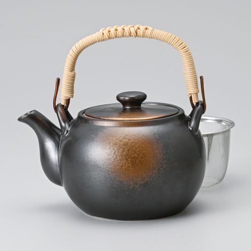 商品情報商品名：焼締土瓶メーカー型番：374-099(旧型番：396-018)品番：044211入り数：1サイズ：11cm(900cc)原産国：JPN 材質：磁器配送料について【ご注意】画面上の色はブラウザやご使用のパソコンの設定により実物と異なる場合があります。