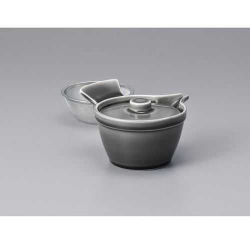 ■商品説明■商品名：墨すずめ茶器(茶こしつき)メーカー品番：373-019お届け数：1サイズ(cm)：15×14×8容量(cc)：390素材：磁器【配送料について】【ご注意】画面上の色はブラウザやご使用のパソコンの設定により実物と異なる場合があります。