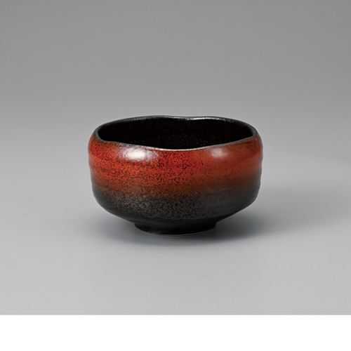 ■商品説明■商品名：柚子黒赤吹抹茶碗 大メーカー品番：377-049お届け数：1サイズ(cm)：口径12.7×7.4素材：陶器【配送料について】【ご注意】画面上の色はブラウザやご使用のパソコンの設定により実物と異なる場合があります。