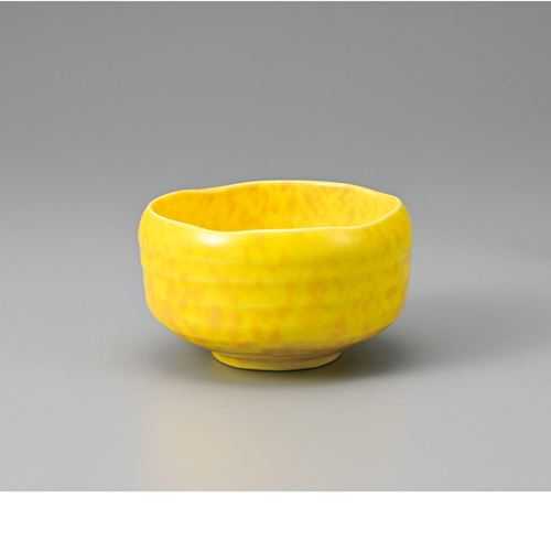 ■商品説明■商品名：玉黄釉抹茶碗メーカー品番：377-229お届け数：1サイズ(cm)：口径13×7.5容量(cc)：500素材：磁器【配送料について】【ご注意】画面上の色はブラウザやご使用のパソコンの設定により実物と異なる場合があります。
