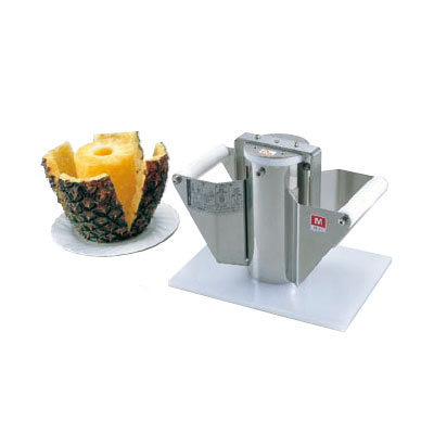 ■ 商品について ■ ●芯と外皮を同時にカットします。 ■ 商品概要 ■ 商品番号:0776200 商品名:パインピーラー PW ワンタッチタイプ L メーカー:EBM サイズ/内容量/重量:×× / 容量： / 重量： その他: ・出来上がり径：90 ・使用パインの大きさ：おもに5ヵ玉用 ■ 配送等について ■ ●配送料について● 　 こちらの商品は全国送料無料（北海道、沖縄、離島、一部地域を除く）です。 ●ご注意● 　 画面上の色はブラウザやご使用のパソコンの設定により実物と異なる場合があります。