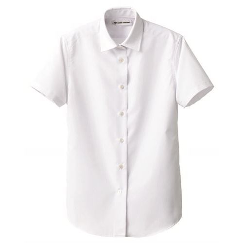 商品名：シャツ（女性用）サイズ：7～15カラー：サックス,ブラウン,ブラック,ホワイト生地：ストライプドビー素材1：ポリエステル//混率：90%素材2：綿//混率：10%機能：吸水性/速乾性/防透視性/UVカットデザインポイント：織りでストライプを表現している、シャドーストライプですので、無地の様に扱えるシャツ生地になっています。高機能な生地で、一番の特徴はシルク調でエレガントなところです。デザインはシンプルですので巾広いシーンで着用出来る商品になっています。7～15以外のサイズは受注生産となっております。金額は別途お問合せください。サイズ79111315ネック35.436.73839.340.6肩巾38.54041.54344.5バスト9297102107112着丈6667686969袖丈1819202121配送料について【ご注意】画面上の色はブラウザやご使用のパソコンの設定により実物と異なる場合があります。