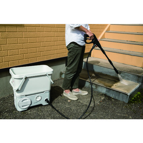 IRIS 568834 タンク式高圧洗浄機充電タイプ/業務用/新品/送料無料